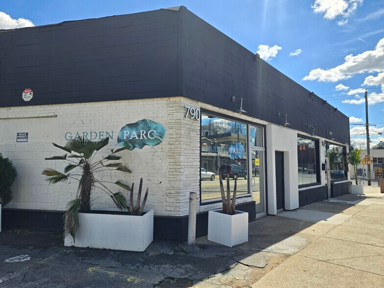 790-792 SW Cascade Rd, Atlanta, GA à vendre - Photo de l’immeuble – Image 3 sur 3
