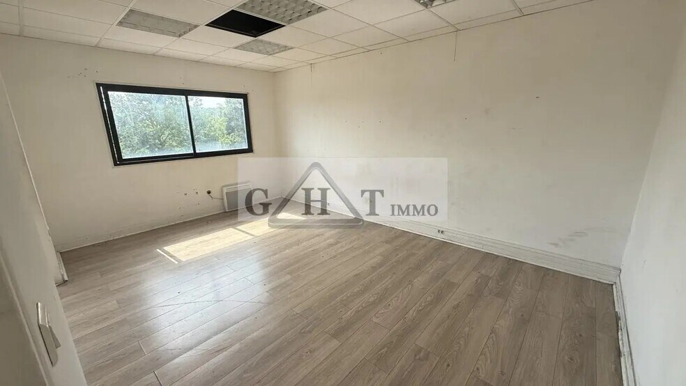 Industriel/Logistique dans Mareuil-lès-Meaux à vendre - Photo intérieure – Image 3 sur 6