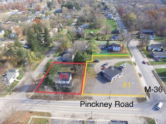 Plus de détails pour 545 E Main St, Pinckney, MI - Bureau à vendre