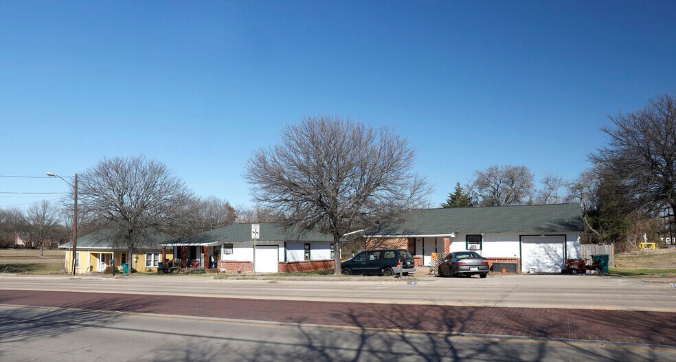 301 W Belt Line Rd, Cedar Hill, TX à vendre - Photo de l’immeuble – Image 3 sur 38