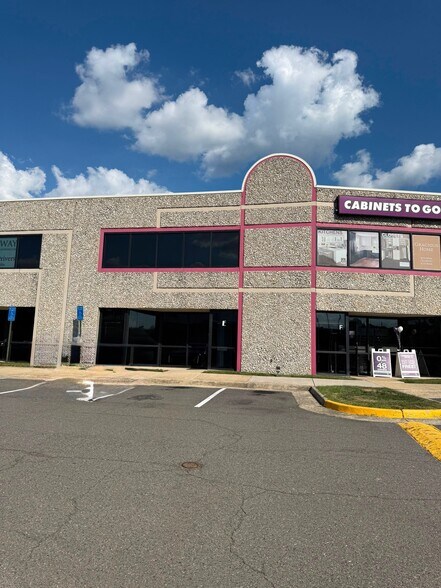 8390 Terminal Rd, Lorton, VA à louer - Photo de l’immeuble – Image 1 sur 25