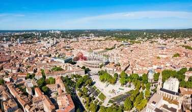 Nîmes - VUE AÉRIENNE vue de carte