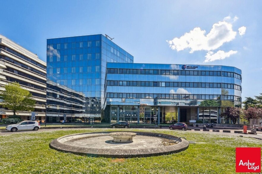 35 Boulevard Du Port, Cergy à louer - Photo de l’immeuble – Image 1 sur 13