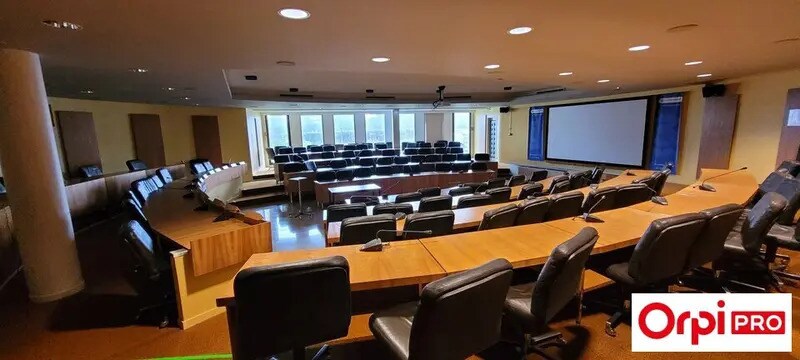 Bureau dans Saint-Brieuc à vendre - Photo de l’immeuble – Image 3 sur 9