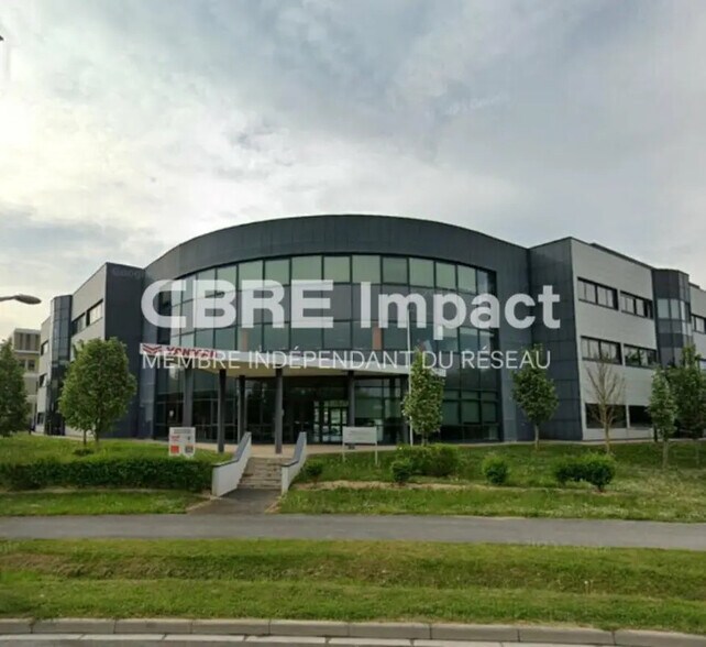 Bureau dans Bezannes à vendre - Photo de l’immeuble – Image 2 sur 8