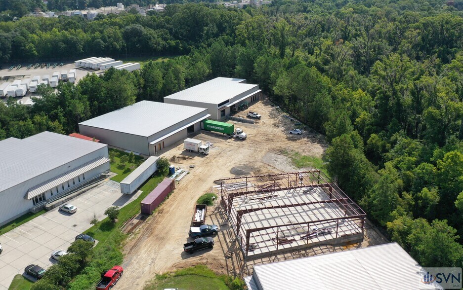 38 W Chatham Ct, Garden City, GA à louer - Photo de la construction – Image 2 sur 20