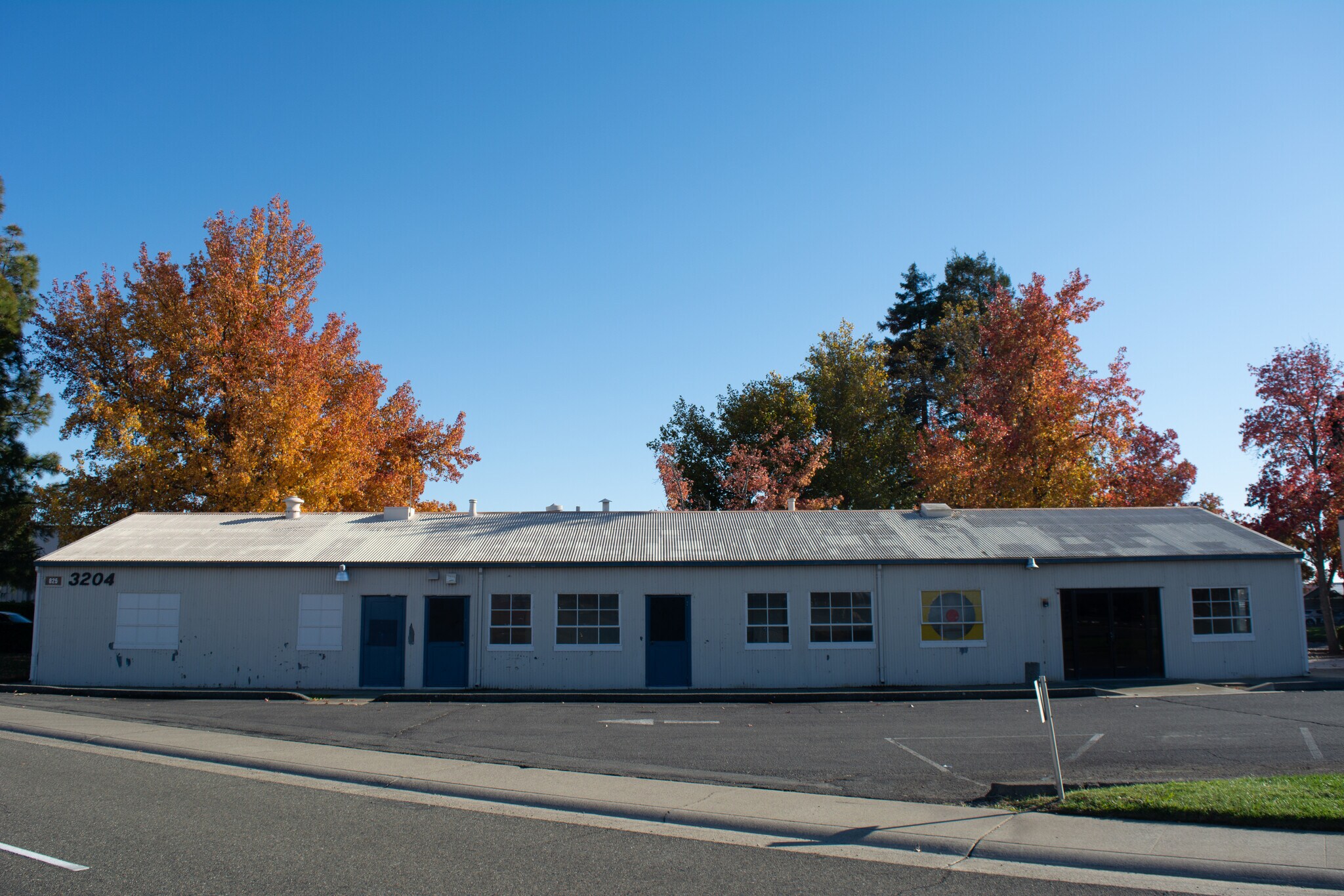 3204 Palm St, Mcclellan, CA à louer Photo de l’immeuble– Image 1 sur 10