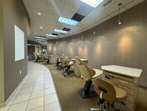 2114 Senter Rd, San Jose, CA à louer Photo intérieure– Image 2 sur 53