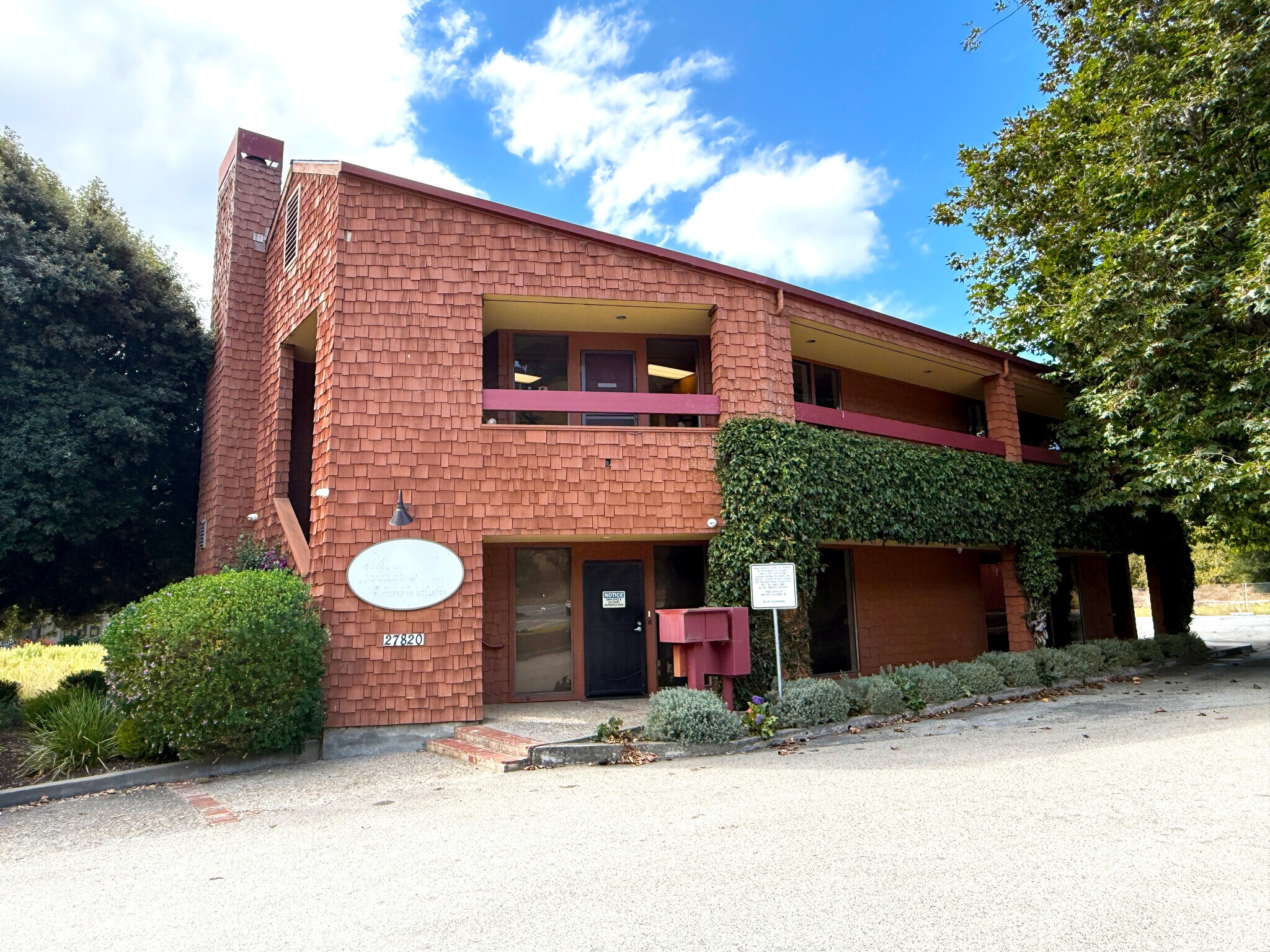 27820 Dorris Dr, Carmel, CA à louer Photo de l’immeuble– Image 1 sur 13