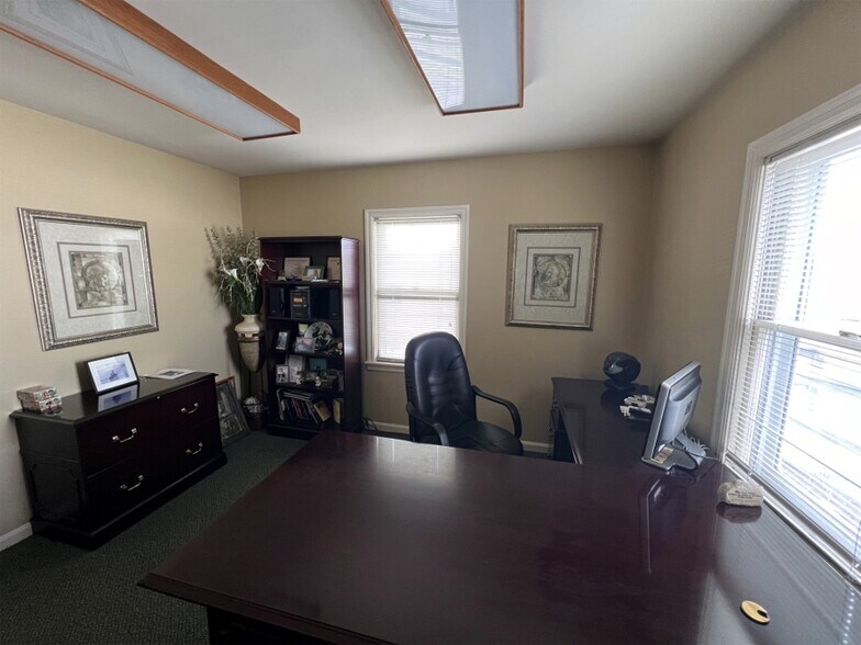 1420 N Weinbach Ave, Evansville, IN à louer - Photo intérieure – Image 2 sur 11