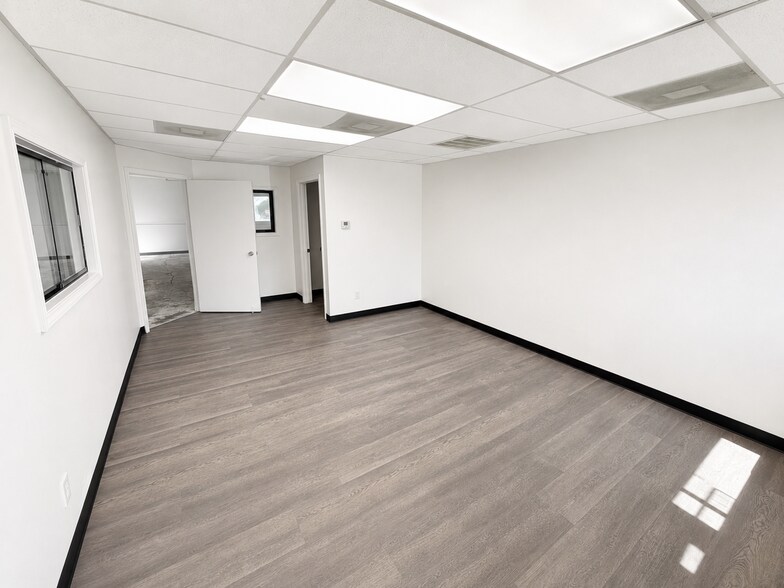 9450 Harwin Dr, Houston, TX à louer - Photo de l’immeuble – Image 3 sur 5