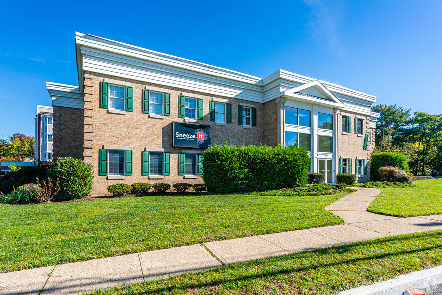 250 Passaic Ave, Fairfield, NJ à louer - Photo de l’immeuble – Image 3 sur 5