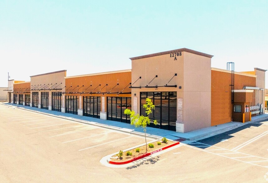 12708 Montana Ave, El Paso, TX à louer - Photo de l’immeuble – Image 1 sur 7