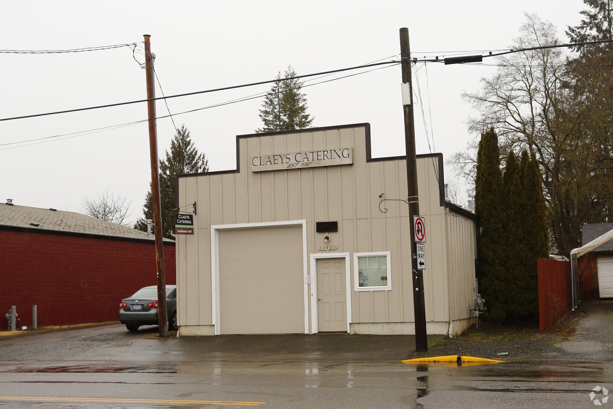 31429 NW Commercial St, North Plains, OR à vendre Photo de l’immeuble– Image 1 sur 3