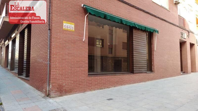 Local commercial dans Ibi, Alicante à louer Photo intérieure– Image 1 sur 7