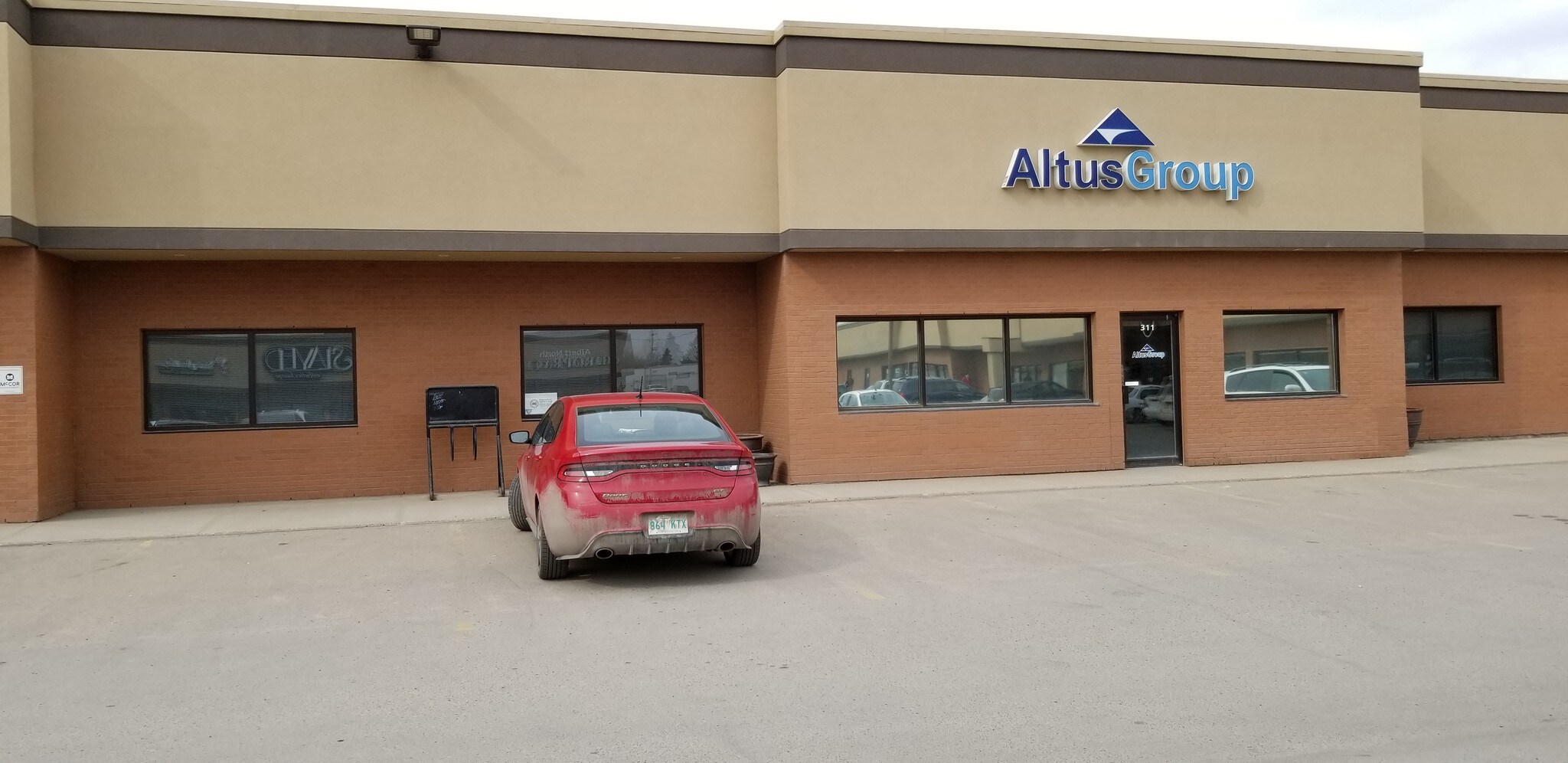 303-350 Albert St, Regina, SK à louer Photo de l’immeuble– Image 1 sur 5