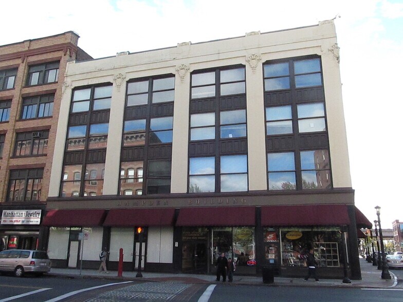 1628-1640 Main St, Springfield, MA à vendre - Photo de l’immeuble – Image 2 sur 2