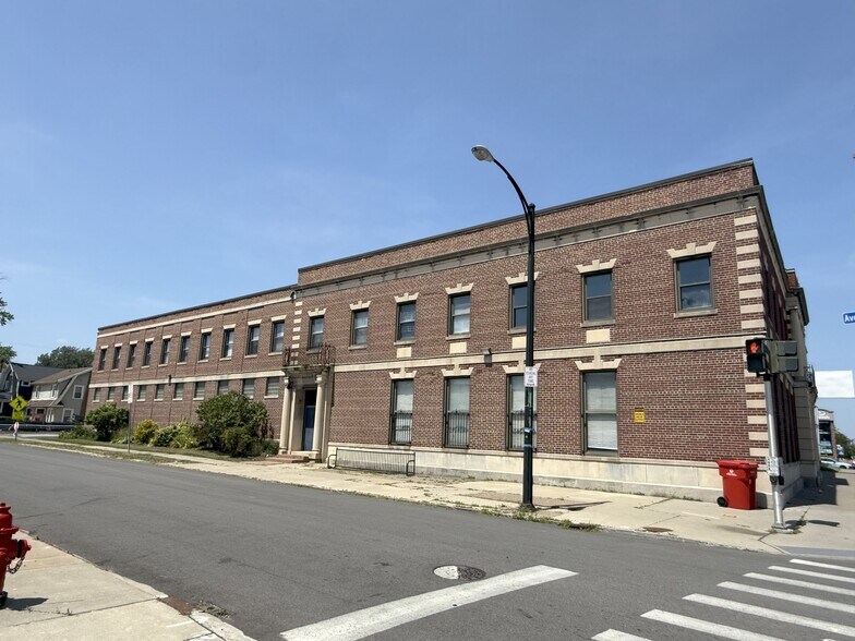 2564 Delaware Ave, Buffalo, NY à vendre - Photo de l’immeuble – Image 3 sur 10