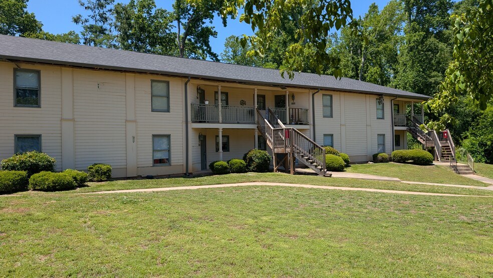 101 Woodrow St, Laurens, SC à vendre - Photo de l’immeuble – Image 3 sur 4