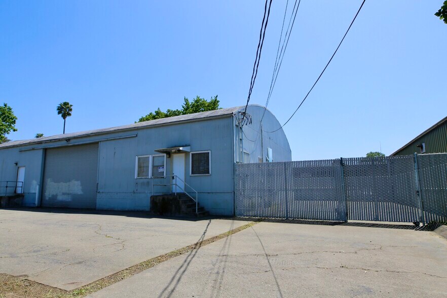 10 W Barham Ave, Santa Rosa, CA à vendre - Photo de l’immeuble – Image 1 sur 13