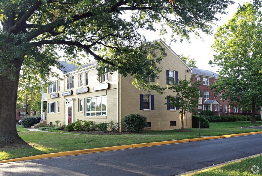 1701 Belle View Blvd, Alexandria, VA à vendre - Photo de l’immeuble – Image 2 sur 7