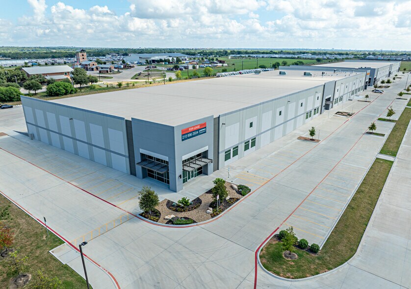 438 S Callaghan Rd, San Antonio, TX à louer - Photo de l’immeuble – Image 2 sur 9
