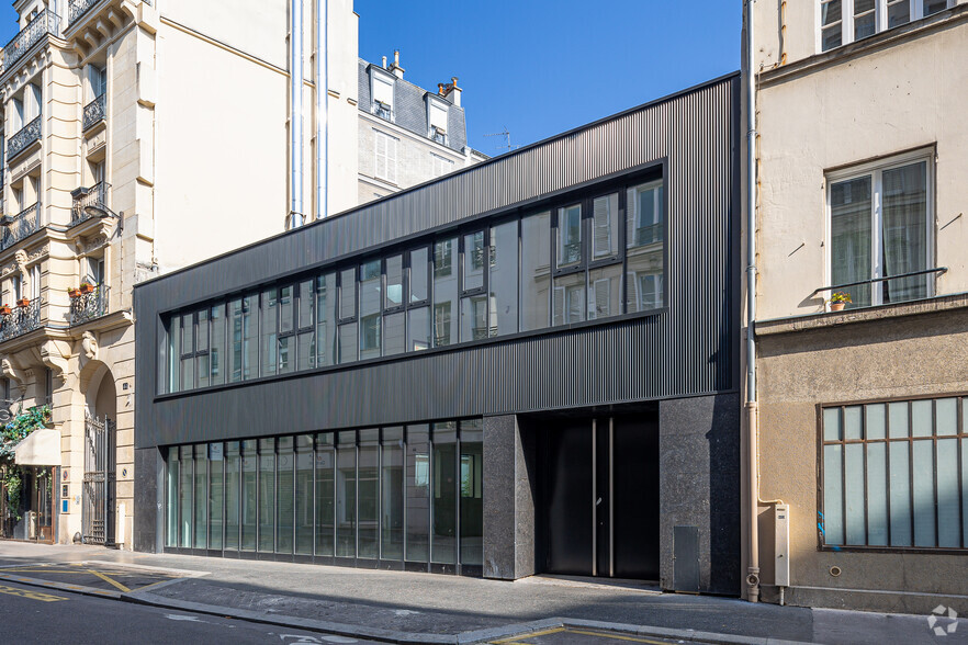 Rue Des Vinaigriers, Paris à vendre - Photo de l’immeuble – Image 2 sur 19