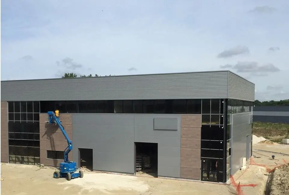 Local d'activités dans OLLAINVILLE à vendre Photo de l’immeuble– Image 1 sur 3