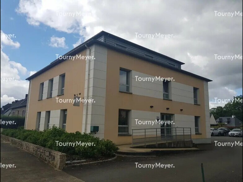Bureau dans Betton à louer - Photo de l’immeuble – Image 1 sur 4