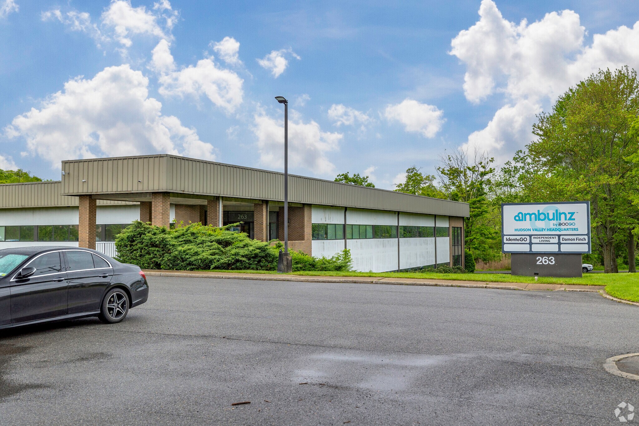 263 Route 17K, Newburgh, NY à louer Photo principale– Image 1 sur 6