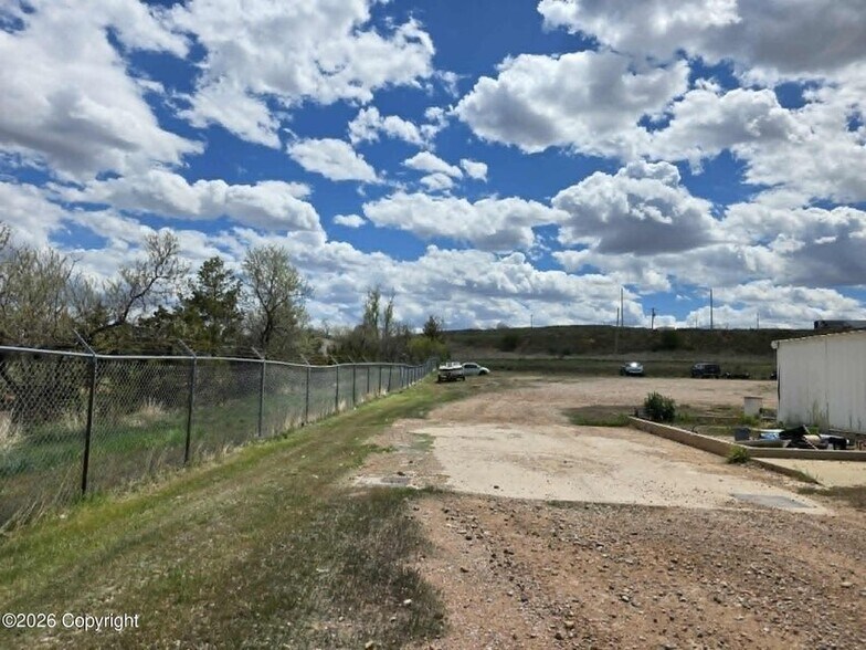 5395 M & M Cir, Gillette, WY à vendre - Photo de l’immeuble – Image 3 sur 10