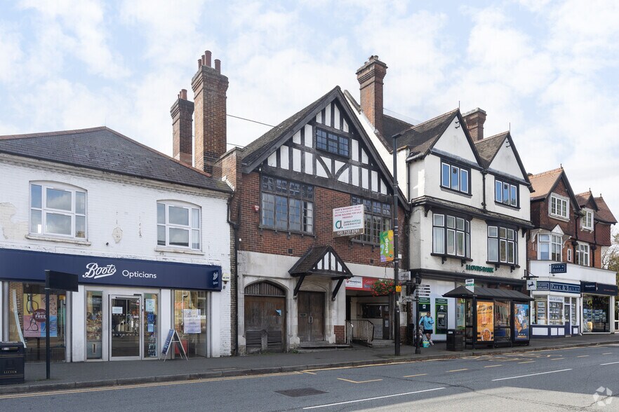 19 Station Ave, Caterham à louer - Photo de l’immeuble – Image 2 sur 2