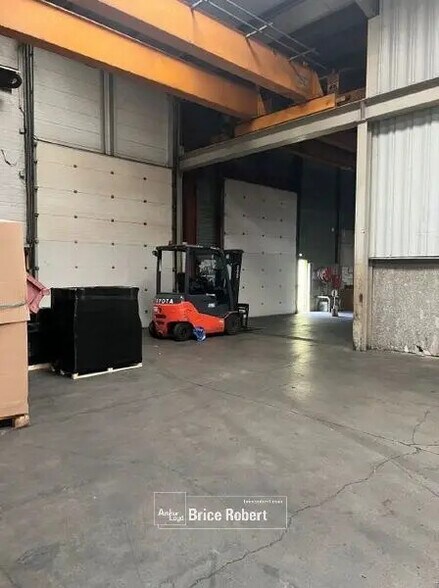 Bureau dans Béligneux à louer - Photo intérieure – Image 3 sur 4