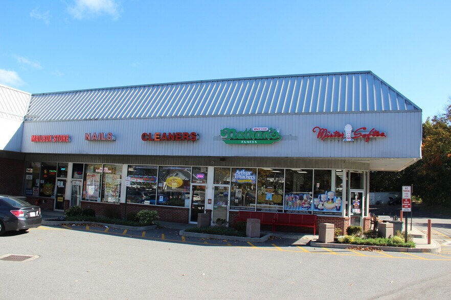 1990-2000 Commerce St, Yorktown Heights, NY à louer - Photo de l’immeuble – Image 2 sur 5