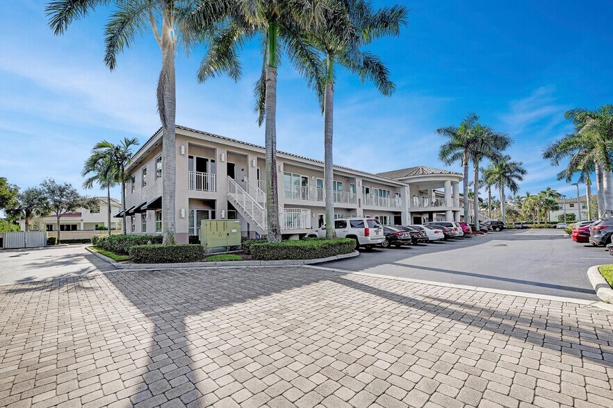 5220 S University Dr, Davie, FL à louer - Photo de l’immeuble – Image 3 sur 12