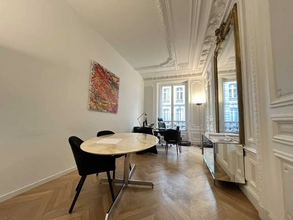 6 Rue De Téhéran, Paris à louer Photo intérieure– Image 2 sur 9