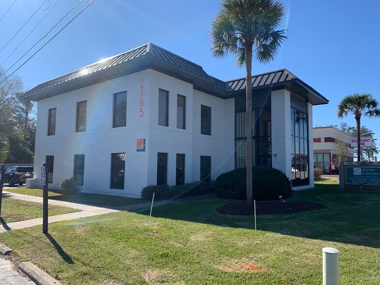 2185 Ashley Phosphate Rd, North Charleston, SC à vendre - Photo de l’immeuble – Image 3 sur 7