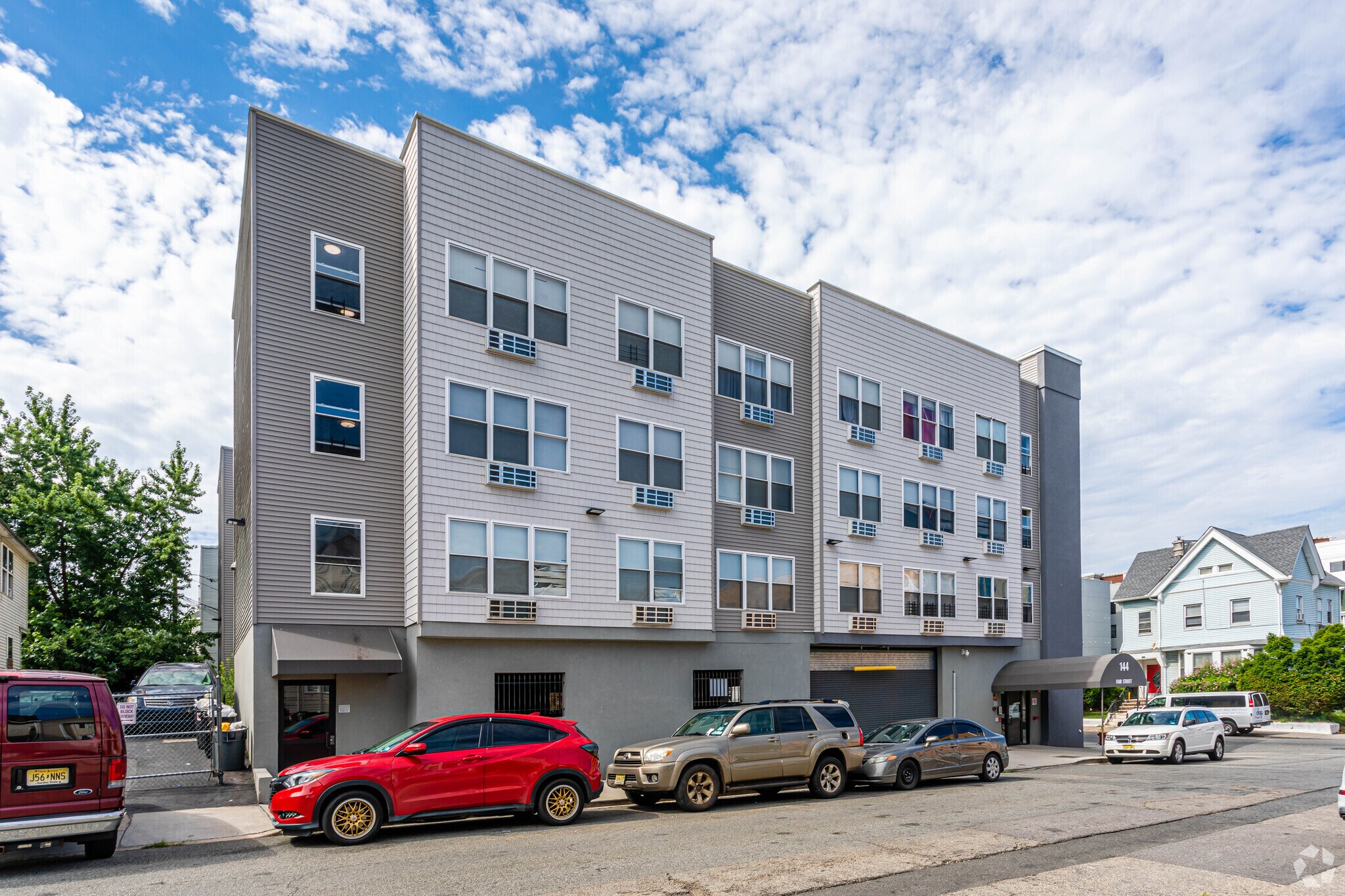 144-150 Fair St, Paterson, NJ à vendre Photo principale– Image 1 sur 5