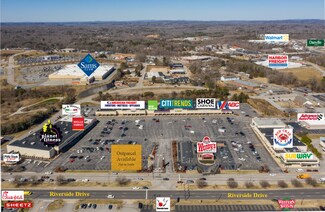 Plus de détails pour 3230-3360 Riverside Dr, Danville, VA - Bureau, Local commercial à louer