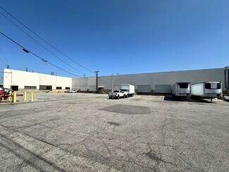 Plus de détails pour 4270-4310 S Maywood Ave, Vernon, CA - Industriel/Logistique à louer