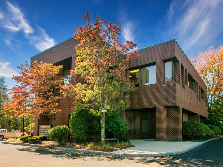 117 Water St, Milford, MA à louer - Photo principale – Image 1 sur 11