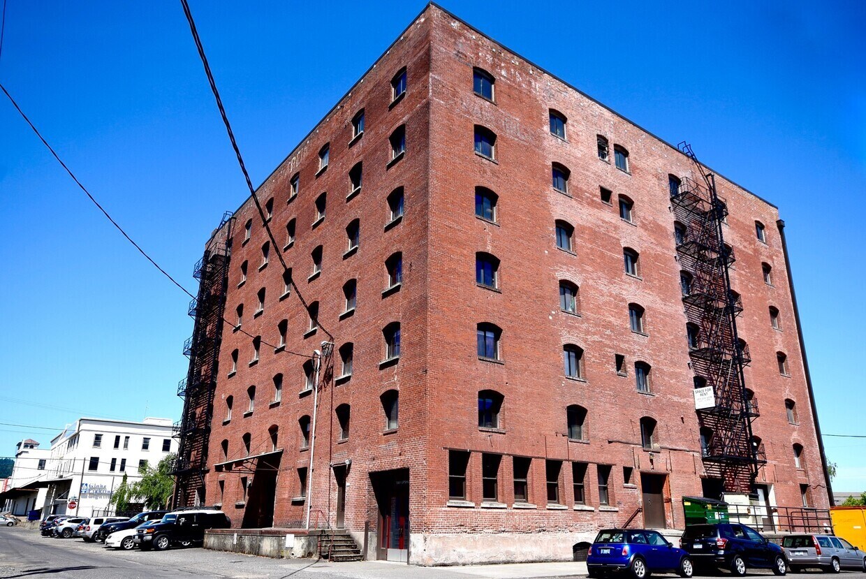 1801 NW Upshur St, Portland, OR à louer Photo principale– Image 1 sur 12