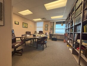 8-18 W Market St, Wilkes Barre, PA à louer Photo intérieure– Image 1 sur 7