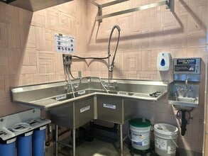 12906 Venice Blvd, Los Angeles, CA à louer Photo intérieure– Image 2 sur 24