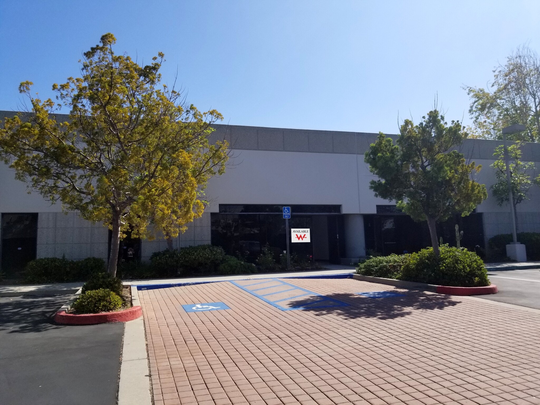 934 Calle Negocio, San Clemente, CA à louer Photo de l’immeuble– Image 1 sur 7