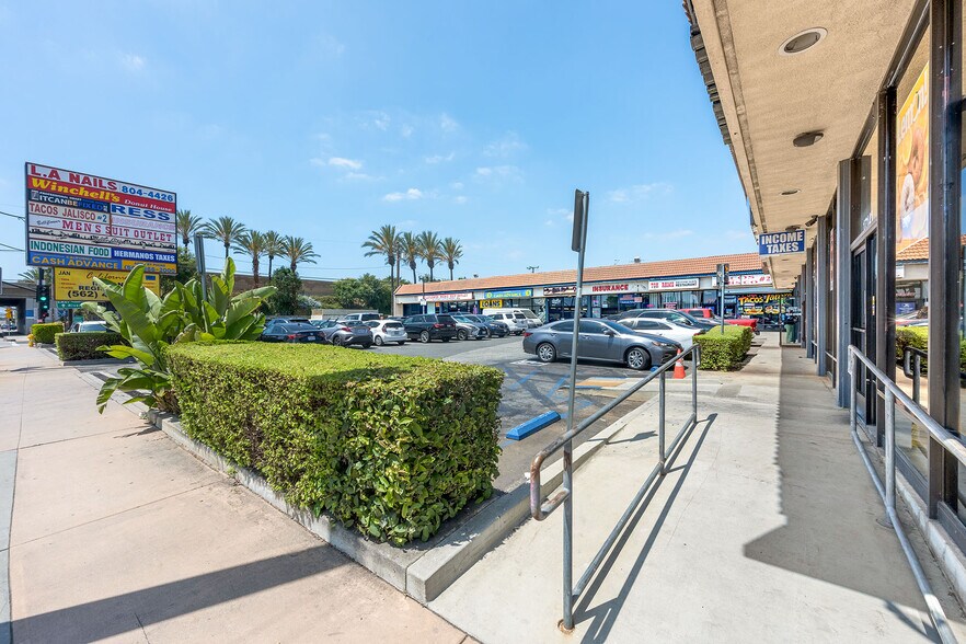 17143 Bellflower Blvd, Bellflower, CA à louer - Photo de l’immeuble – Image 2 sur 6