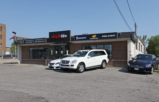 Plus de détails pour 14 Toro Rd, Toronto, ON - Industriel/Logistique à vendre