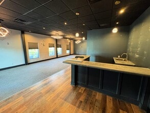 4063 N Goldenrod Rd, Winter Park, FL à louer Photo intérieure– Image 2 sur 7