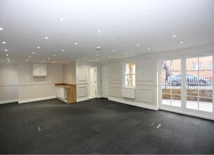 44 High St, Barnet à louer Photo intérieure– Image 1 sur 1