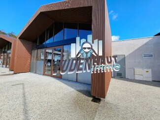 Plus de détails pour Local commercial à louer